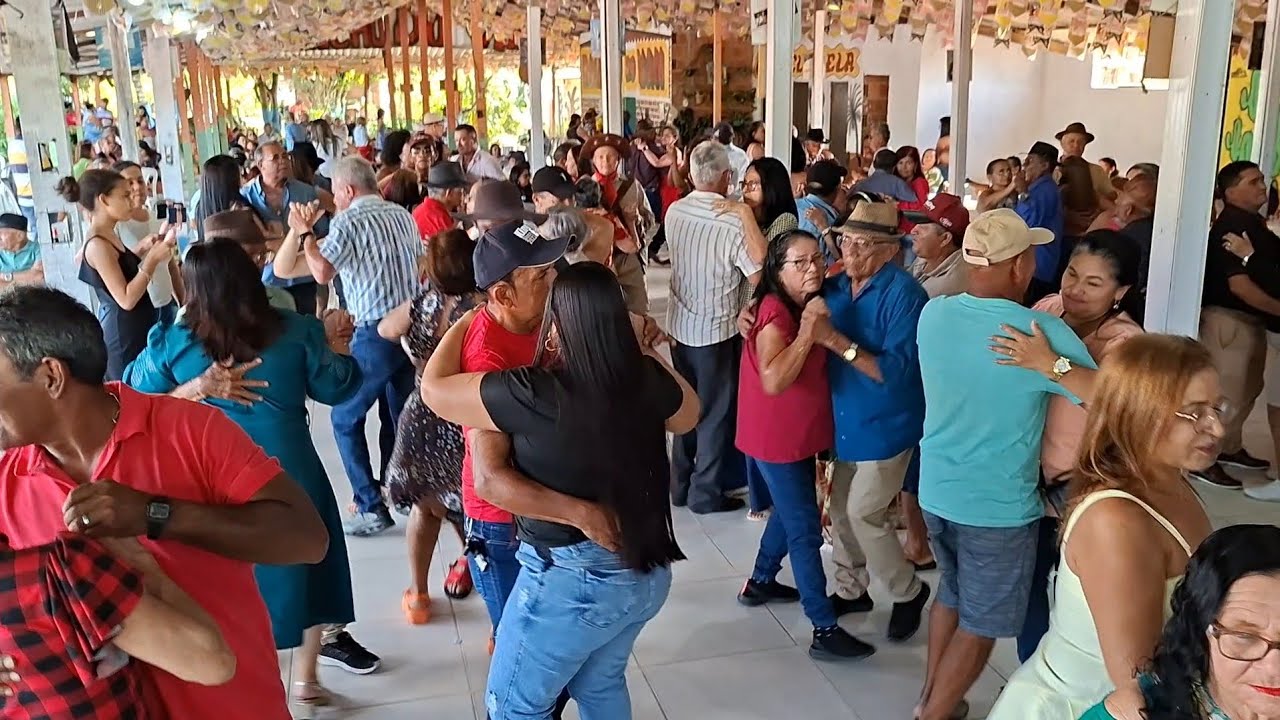 🪗 FORRÓ PRA QUEM GOSTA DE DANCAR BEM ANIMADO RANCHO DO VAN EM ARAPIRACA ALAGOAS BRASIL 