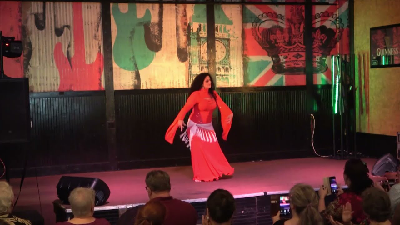Martha Russell Iraqi Dancer from Texas Gitane Raks al Kawliya