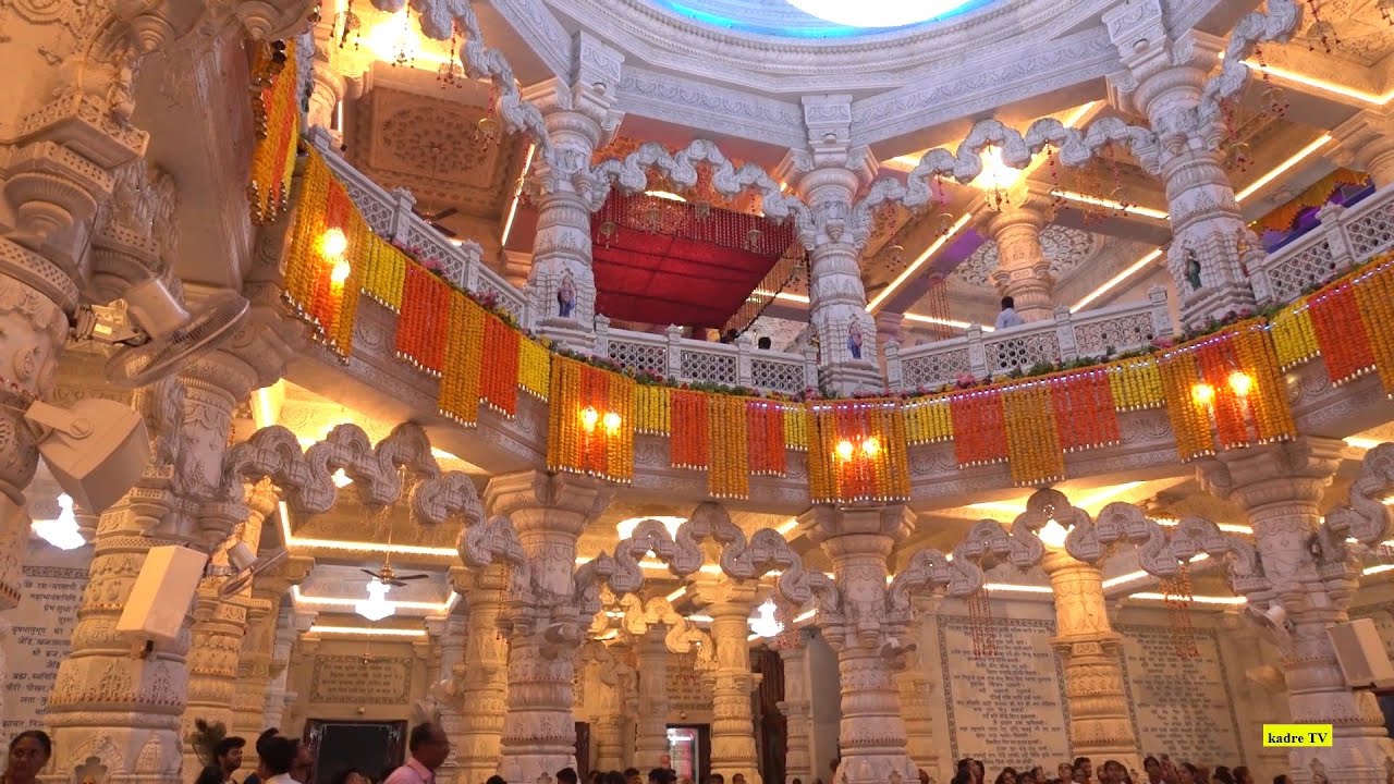 Prem Mandir, Vrindavan, India from inside!!!  प्रेम मंदिर    रात के नजारे