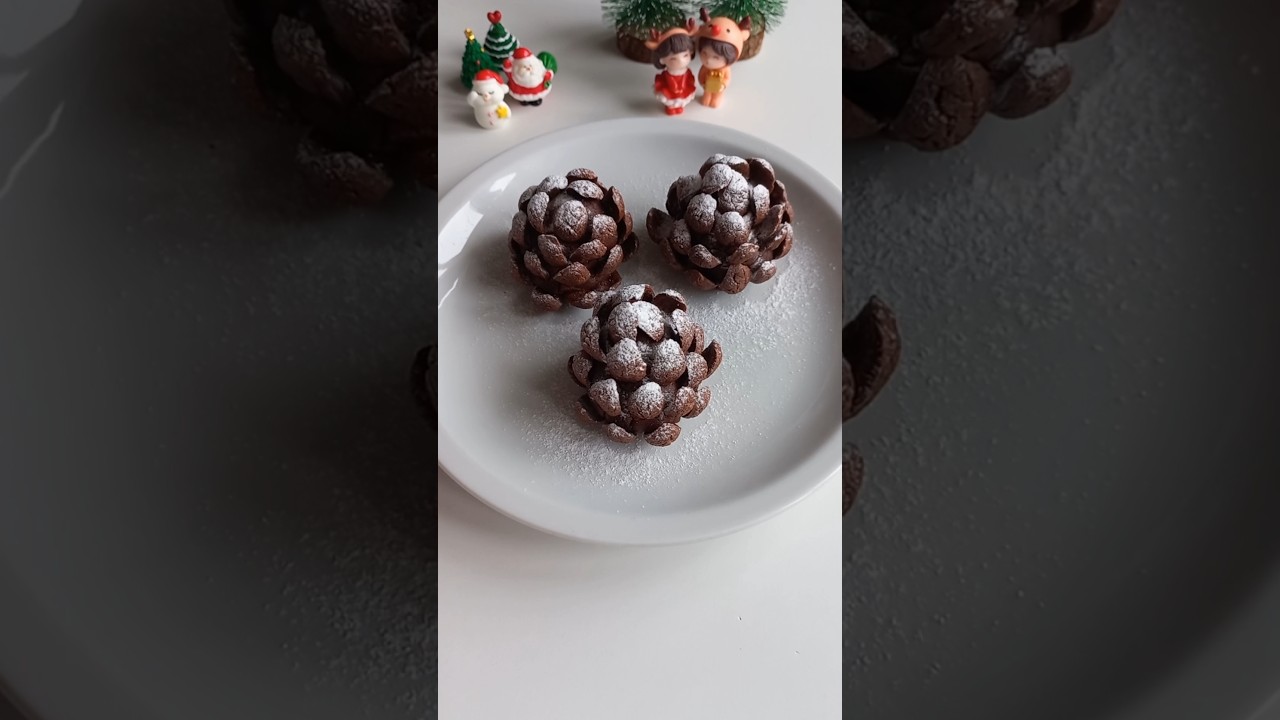 Christmas Pinecone Treats🎅✨️❄️ #christmas #christmasfood #christmasrecipe #christmas2024 #shorts