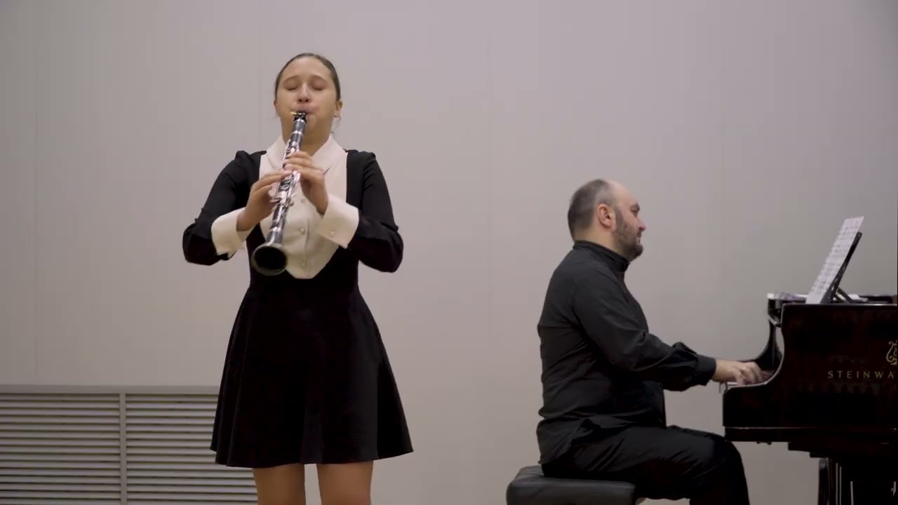 Дж. Финци.  Прелюдия