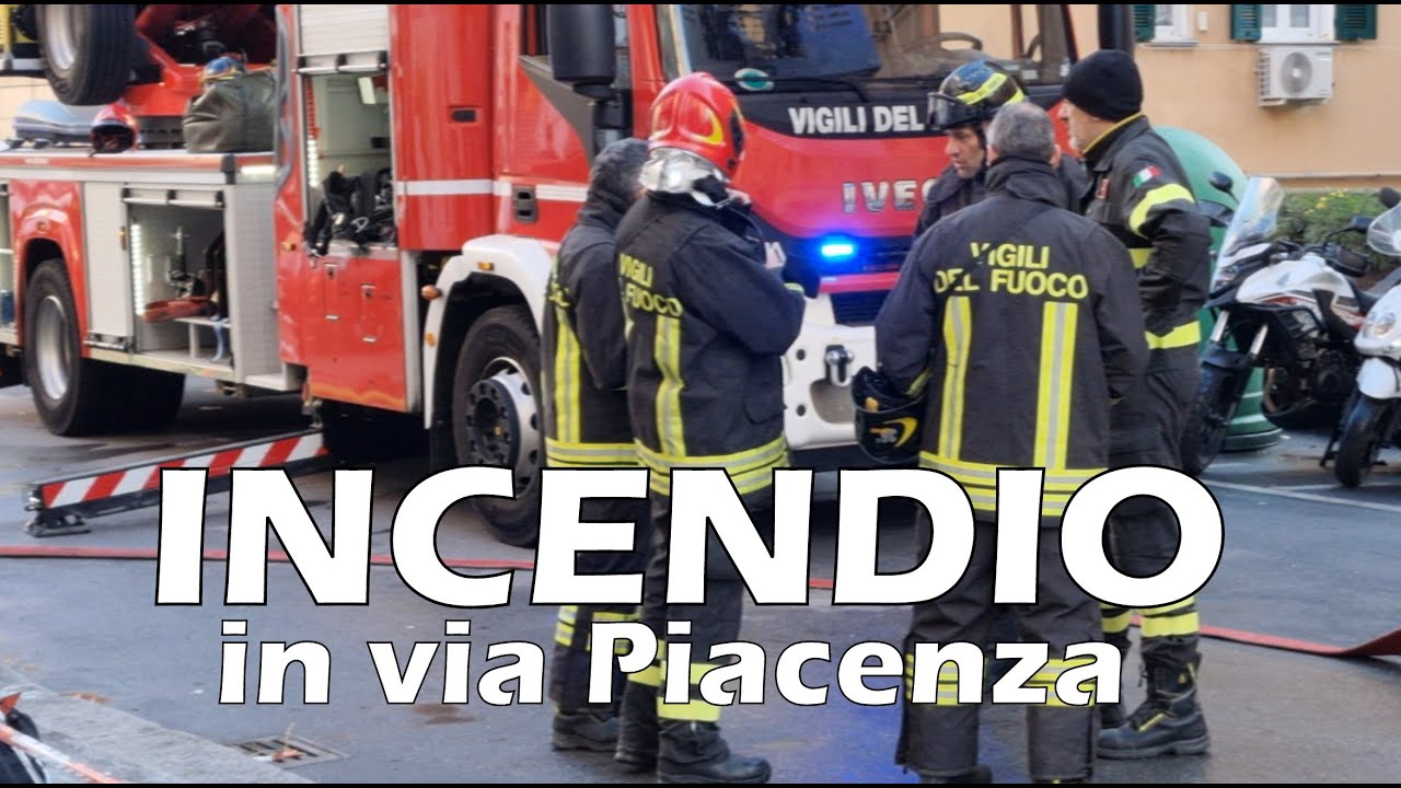 Incendio a Genova in un palazzo di via Piacenza, 96 persone sfollate nella notte. Le testimonianze.