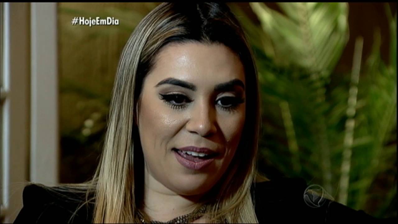 Tici Visita mostra bastidores do casamento de Naiara Azevedo