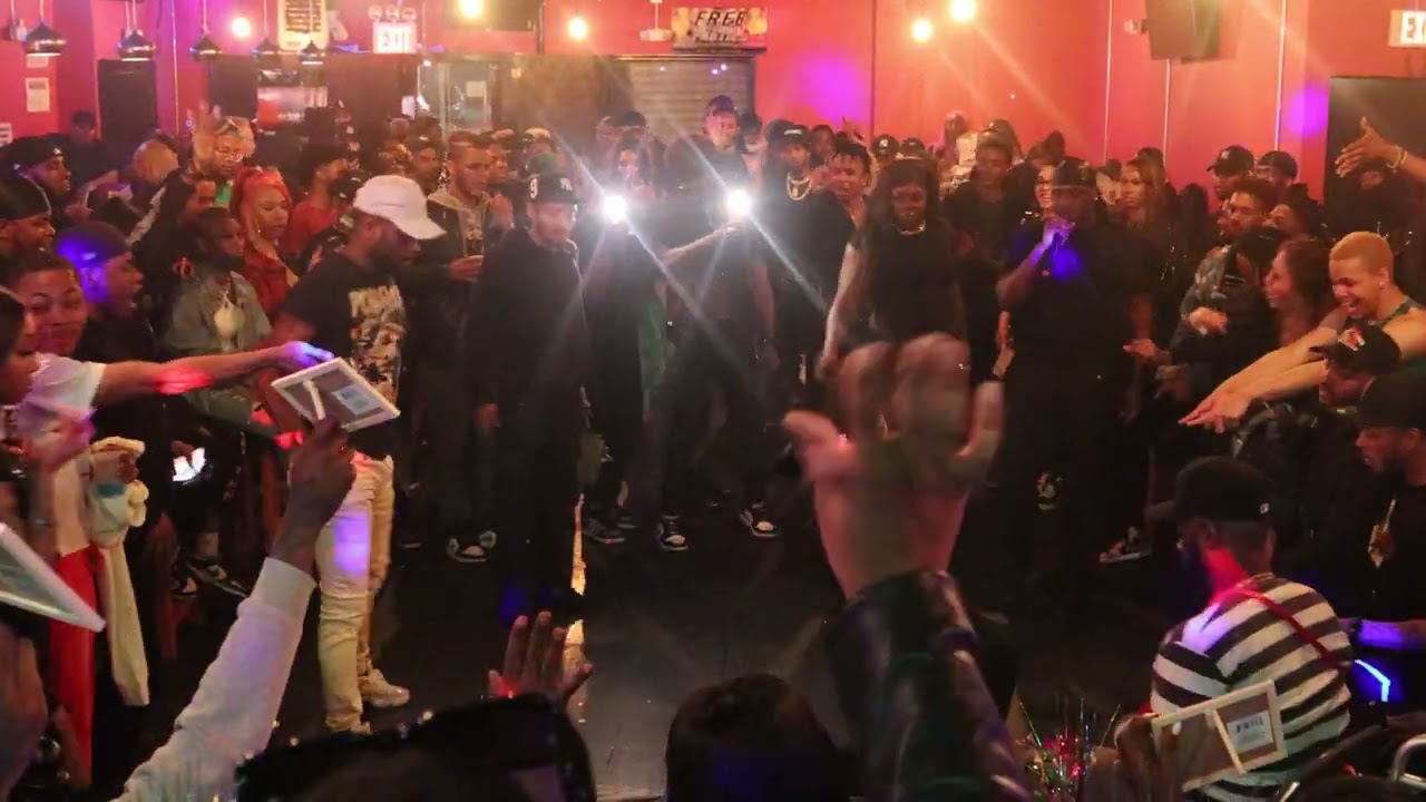 Butchqueen VogueFem Vs Female Figure Performance Part 1 @ Kiki Vogue Elevations 05/12/22