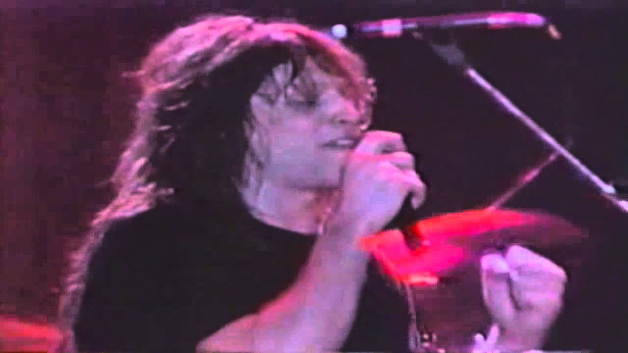 Bon Jovi - Livin' On A Prayer - Live In Tokyo 1988