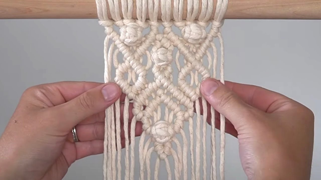 DIY Macrame Tutorial - Intermediate Berry Knot Design!