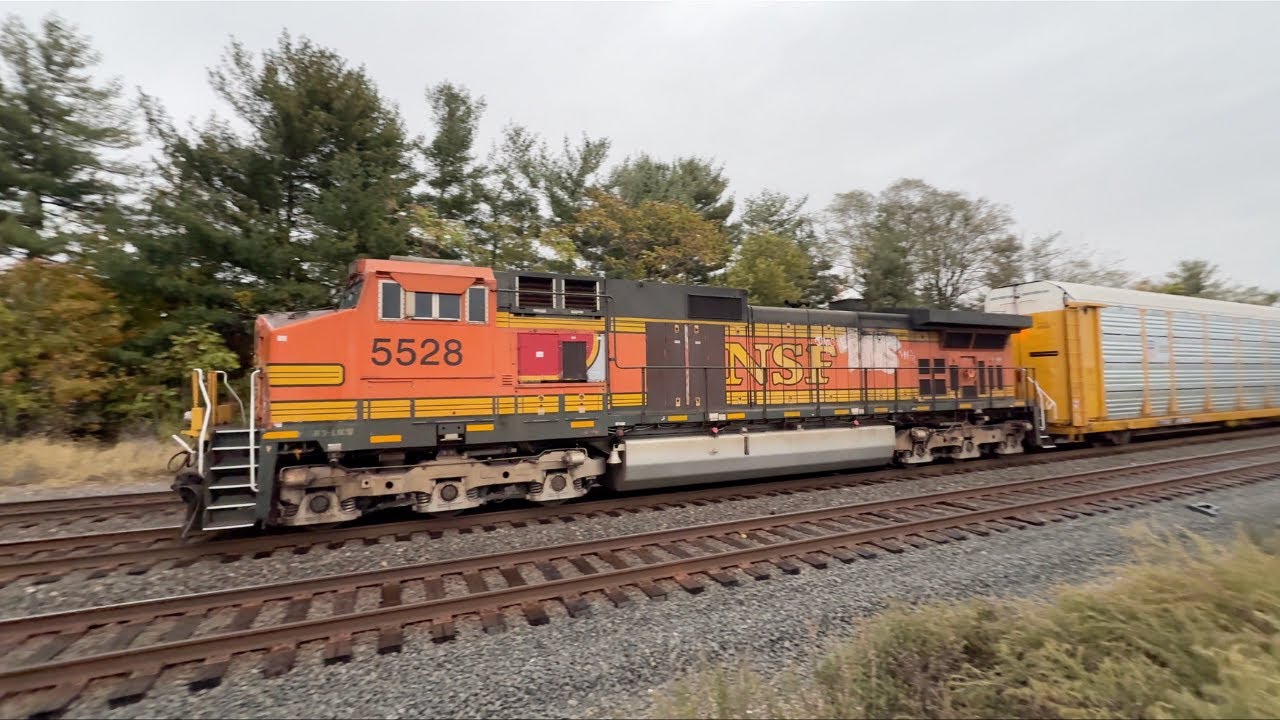 NS and BNSF on the same train through Goshen IN
