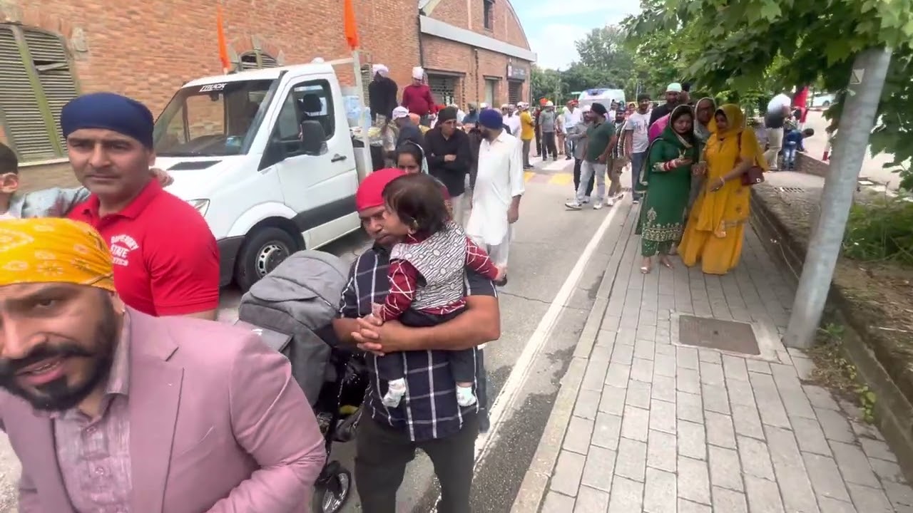 Nagar kirtan Torrita di Siena#viralvideo #youtube #jagga0983