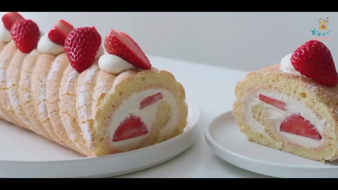 Strawberry Crispy Cake Roll  【 草莓脆皮蛋糕卷  】