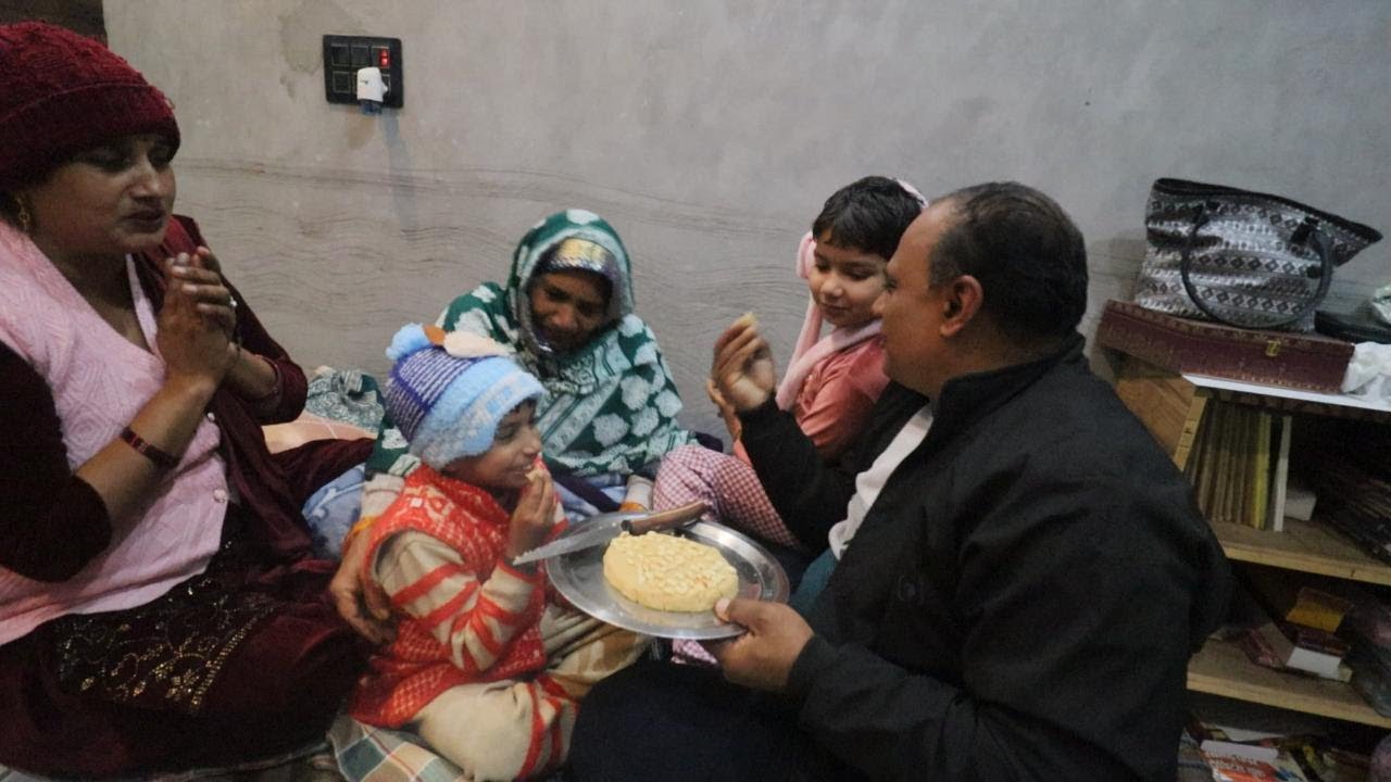 पतिदेव के Birthday पर मेरे हाथ का Special Cake || Pal Family Vlogs