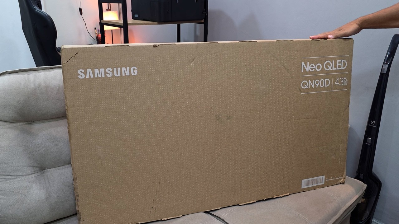 SMART TV 43 4K SAMSUNG QN90D 144HZ COM PAINEL MINI LED - UNBOXING E IMPRESSÕES