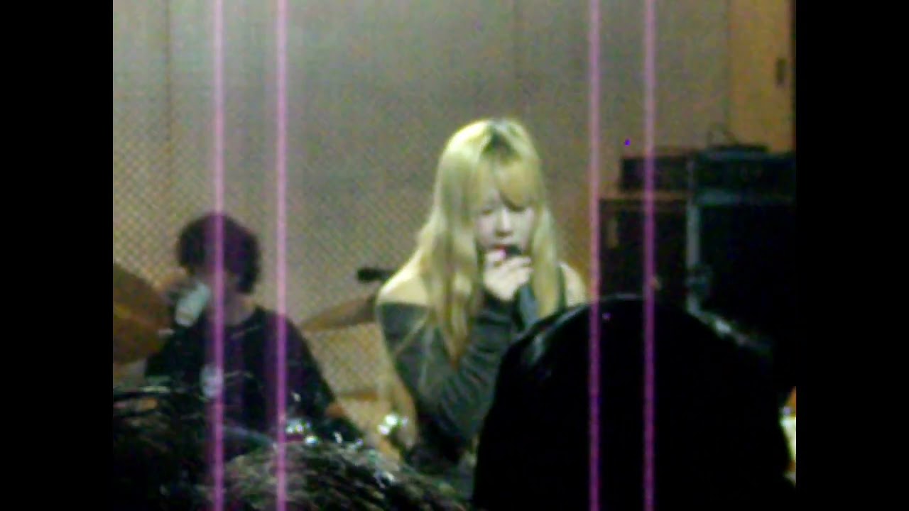 wisp concert jakarta at krapela opened by sunlotus digicam video