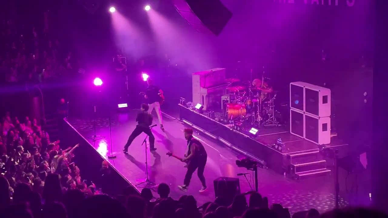 The Vamps - Wild Heart @ TivoliVredenburg Utrecht 28/2/2023