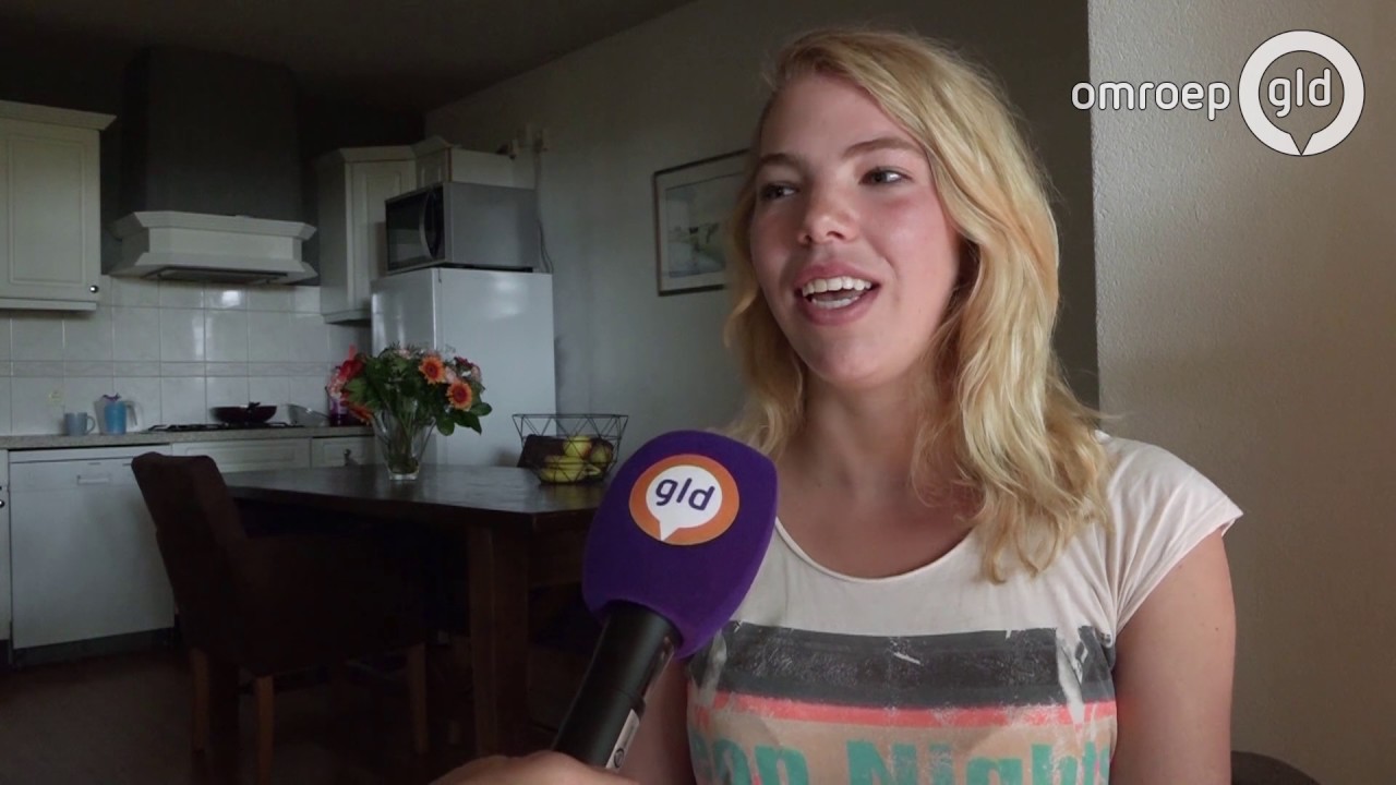 'Heel erg veel pijn'; verkeersregelaar vier meter de lucht in bij aanrijding