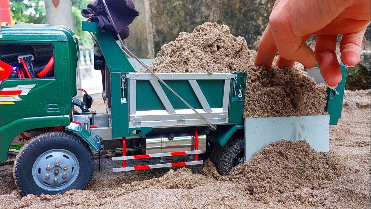 Test my RC Truck 1/15 Scale !