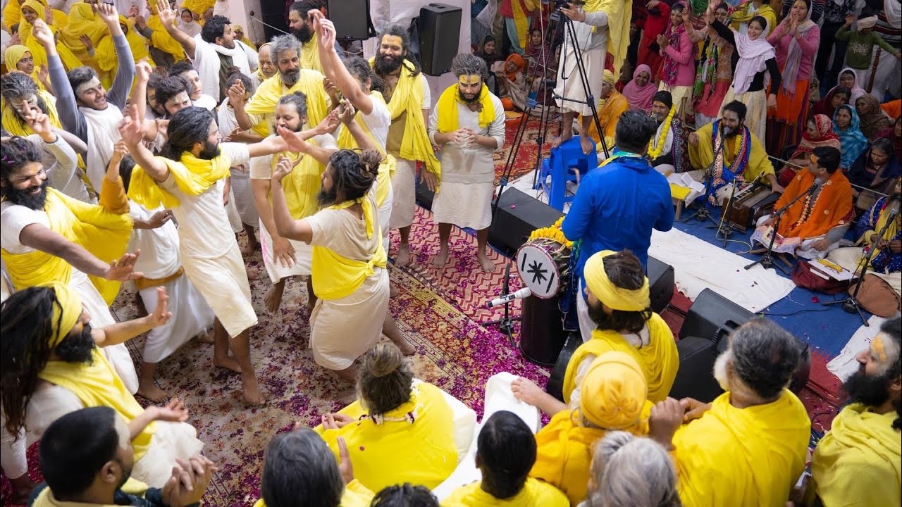 नृत्यमय , संगीतमय , आनंद रस वर्षा और श्रीजी के श्रृंगार दर्शन // 22/02/22