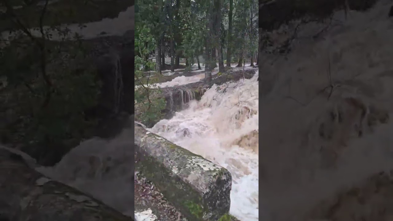 La mezcla de lluvia, nieve, lluvia y subida de temperatura estan dejando estampas in&eacute;ditas