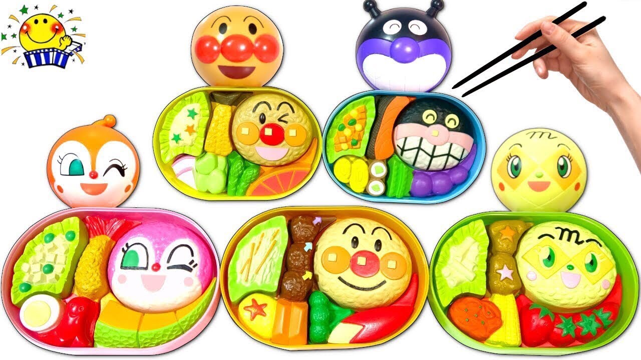 【お弁当作り対決★】キッチンでキャラ弁ご飯をお料理してみよう😆