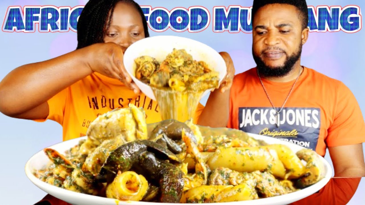 EXTREMELY HOT MASSIVE BROWN FUFU | AMALA AND EWEDU SOUP MUKBANG | AFRICAN FOOD