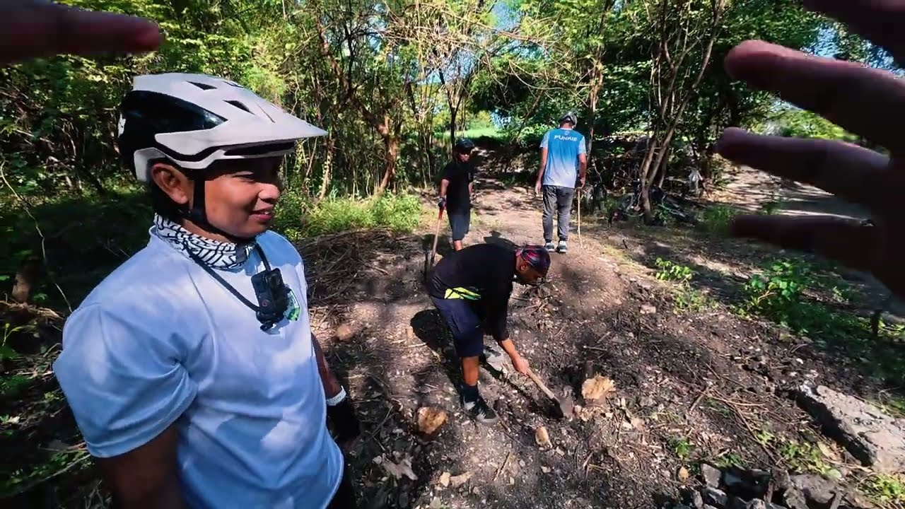 Sunday Dig day, Pumptracks!!
