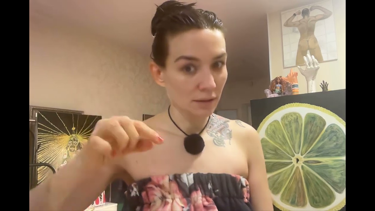 Запрос на бесплатную консультацию от принимающих на грудь грустных клиентов 