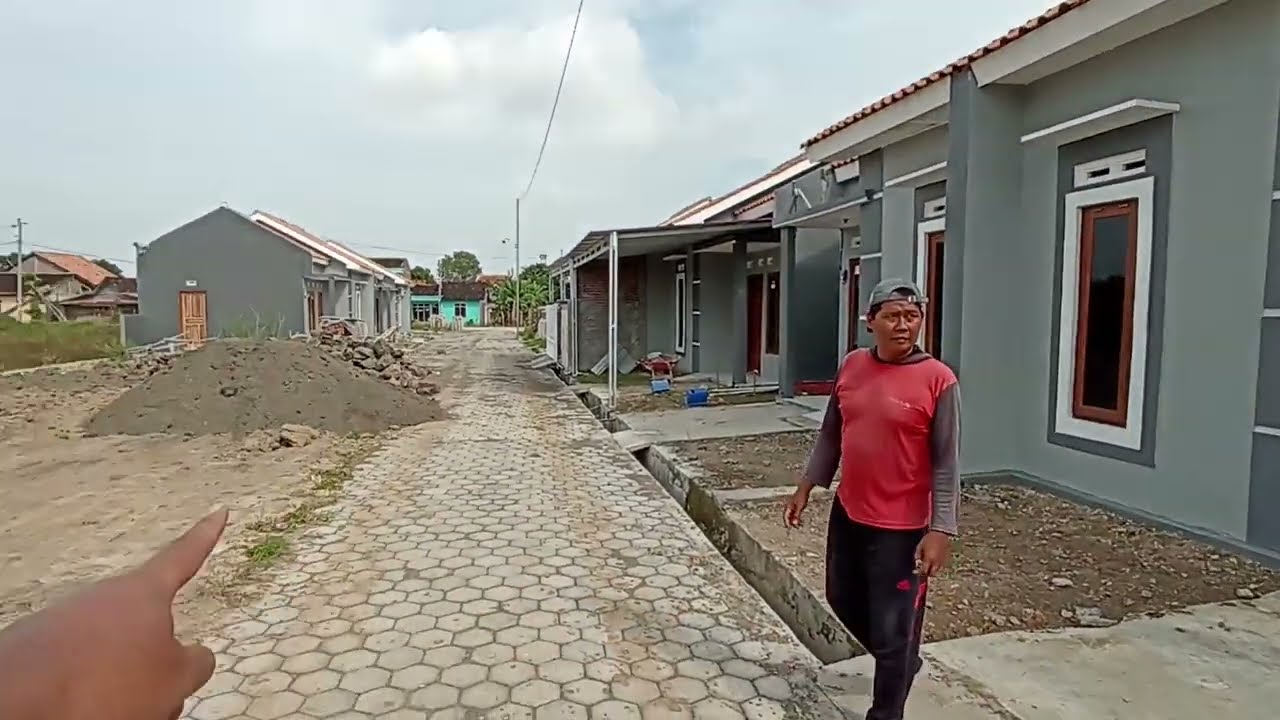 wah.. ini rumah subsidi tapi kok besar ya.. tipe 36 sudah ada dapurnya