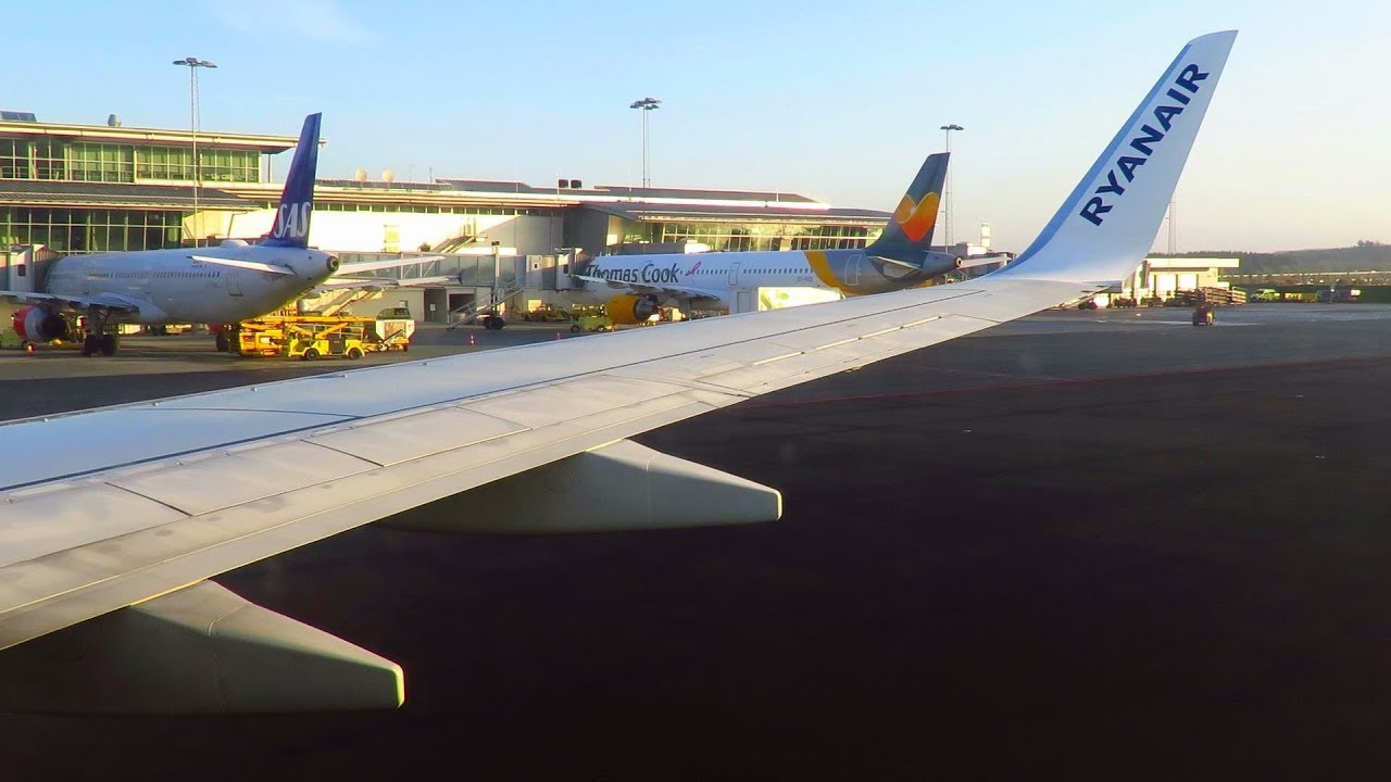Ryanair Boeing 737-800 ONBOARD TAKEOFF from Billund Airport (BLL) | Seat 26F