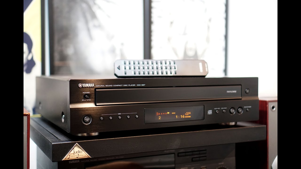 Yamaha CDC-697 CD Player with 5-disc Changer, Remote, Manual, Cables - Like New!