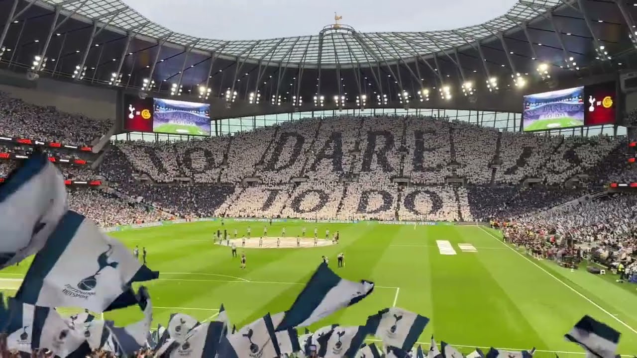 TOTTENHAM FANS AMAZING ATMOSPHERE AND TIFO DISPLAY before Spurs vs Bodø/Glimt 1.05.25 Semi-final UEL