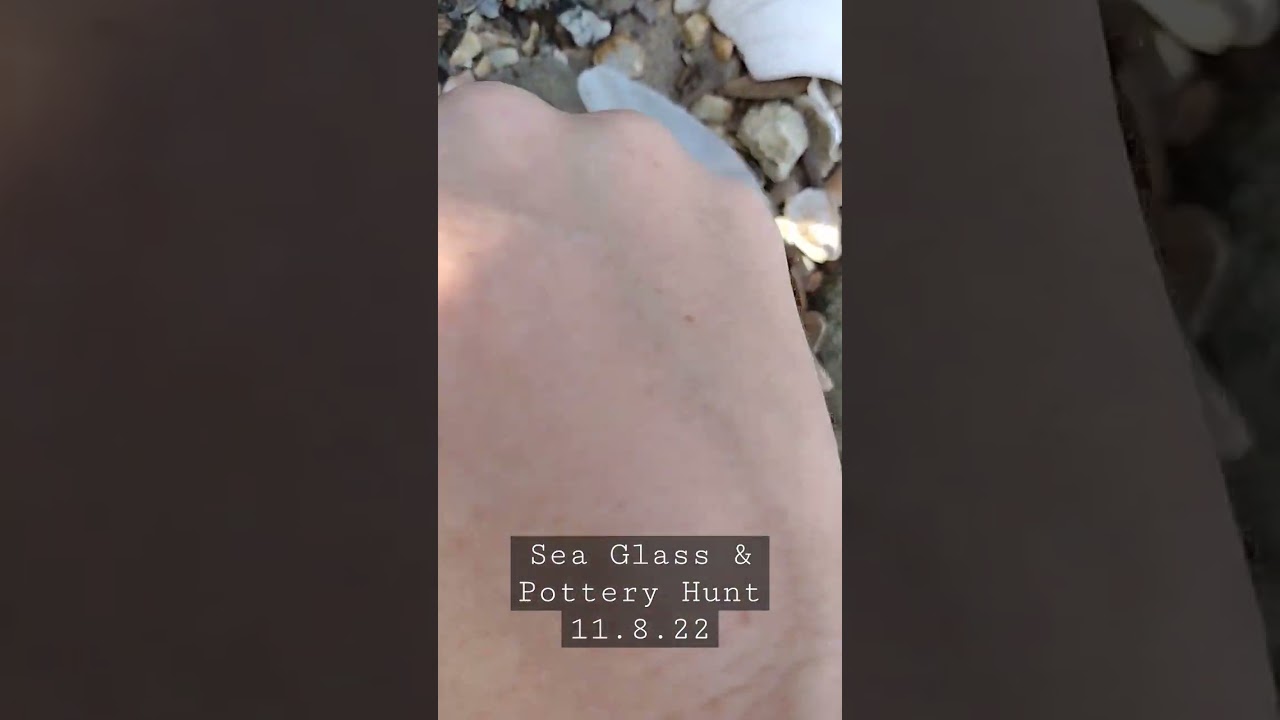 surprises in the sand 😊 