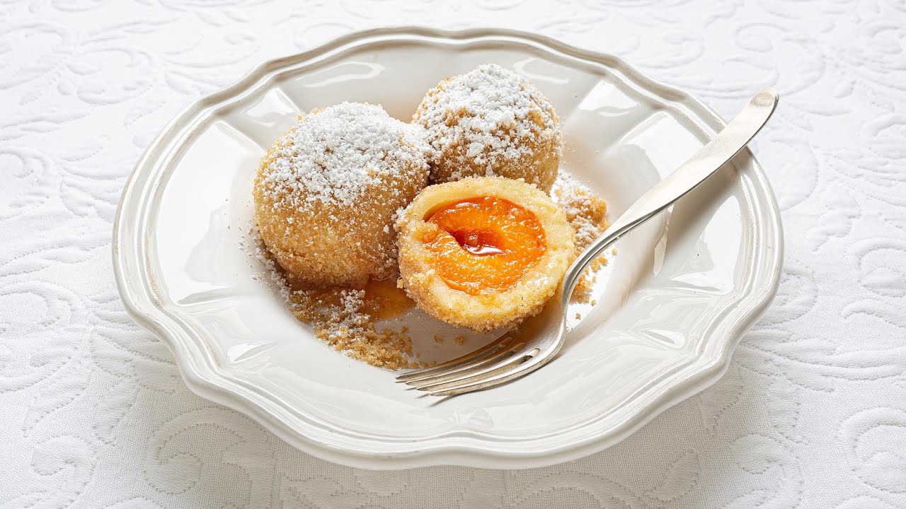 Marillenkn&ouml;del mit Brandteig