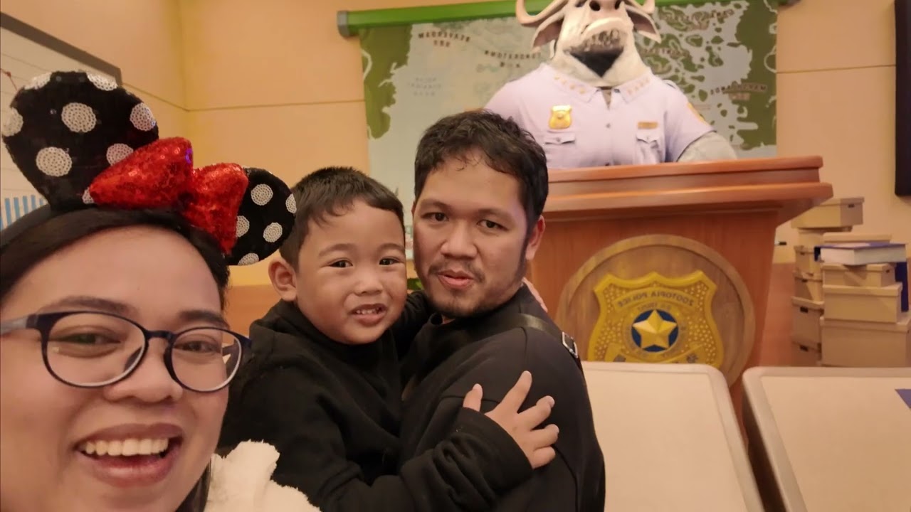 Disneyland Shanghai - Lets Go!