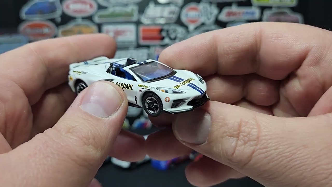 Unboxing: Greenlight - Running On Empty Series 15, Livestock Trailers, Anniversary Tahoe, Taurus