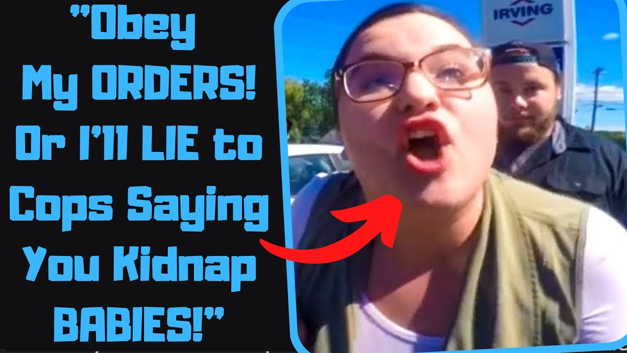 r/IDontWorkHereLady - Mega Karen Tries to Ruin a CUSTOMER'S Life For Not SERVING HER!