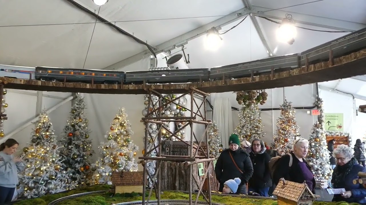 01-12-2025 NYBG 2024 Holiday Train Show video #4.