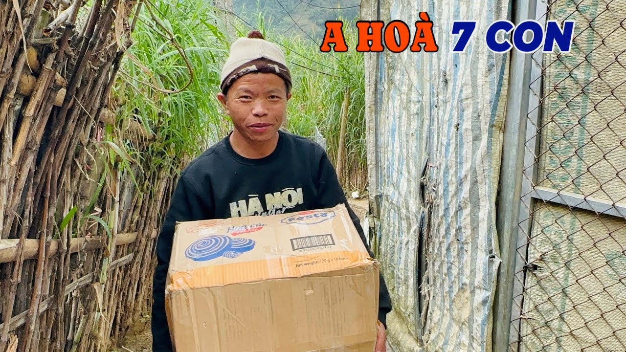 A Hoà giờ đã 7 con, vẫn muốn đẻ thêm nữa ...! Món quà cuối năm từ bà ở Hà Nội | NẮNG MAI TV