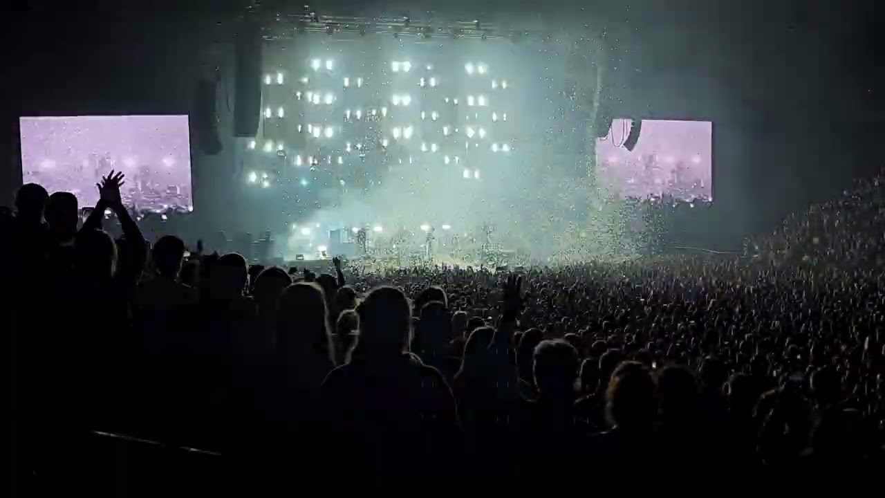 Editors - Smokers Outside the Hospital Doors (Live in Antwerp, 08/03/2024)