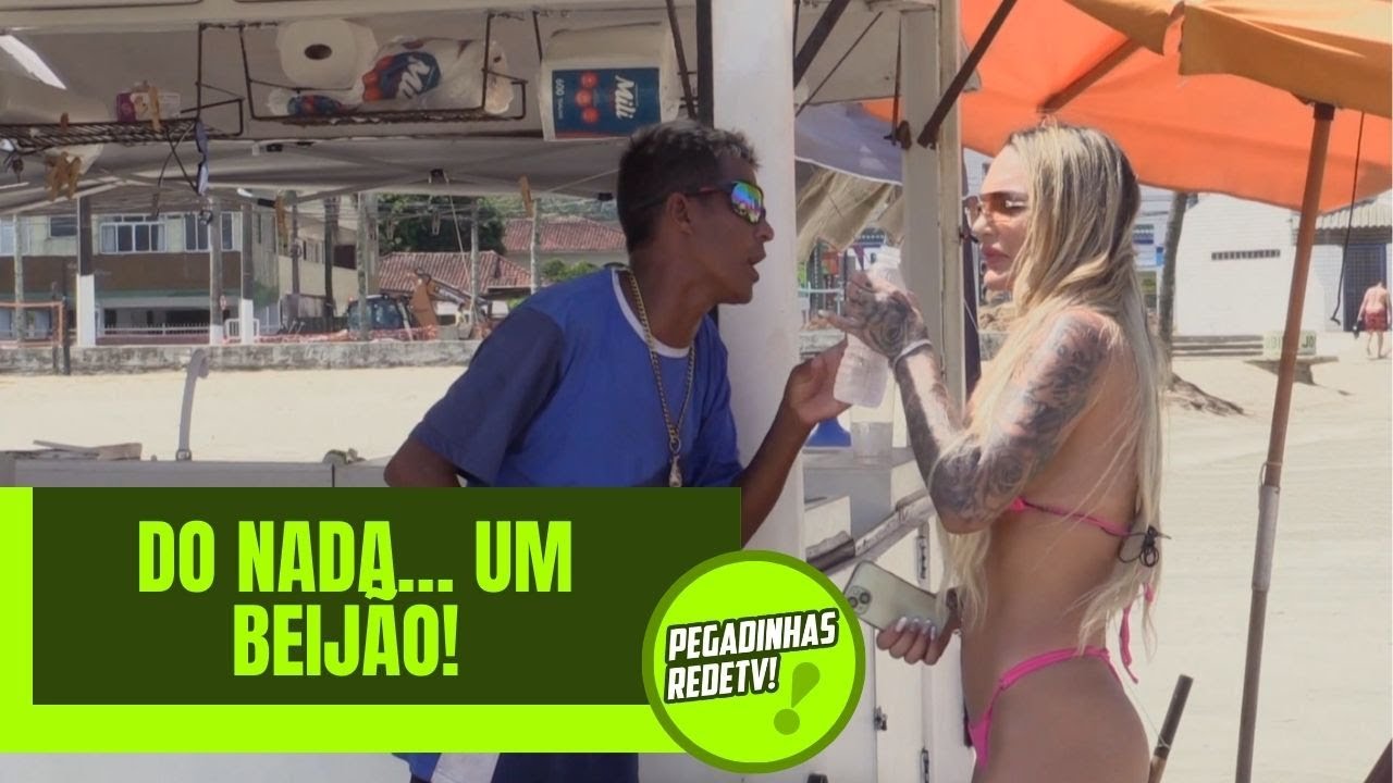ELA DISSE QUE IA BEIJAR O PRIMEIRO QUE APARECESSE… E CUMPRIU A PROMESSA! | Pegadinhas RedeTV!