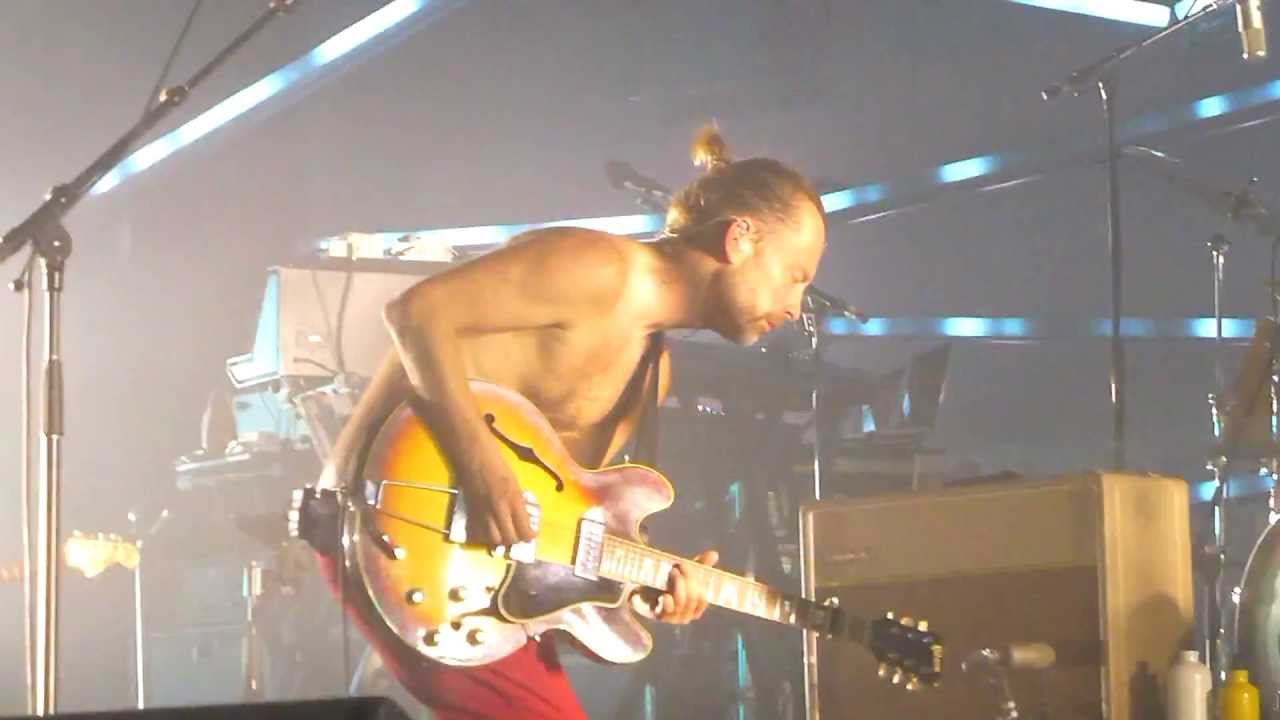 Atoms For Peace - Feeling Pulled Apart By Horses Paris Zenith 2013