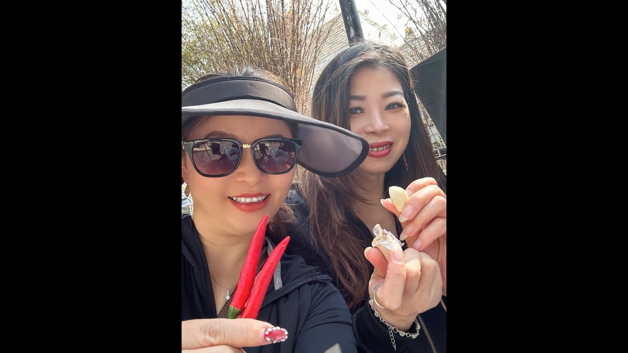 “四川辣妹子好运来”正在直播！三聖邨烧烤正在准备开始！欢迎大家来参加我们的烧烤聚会！