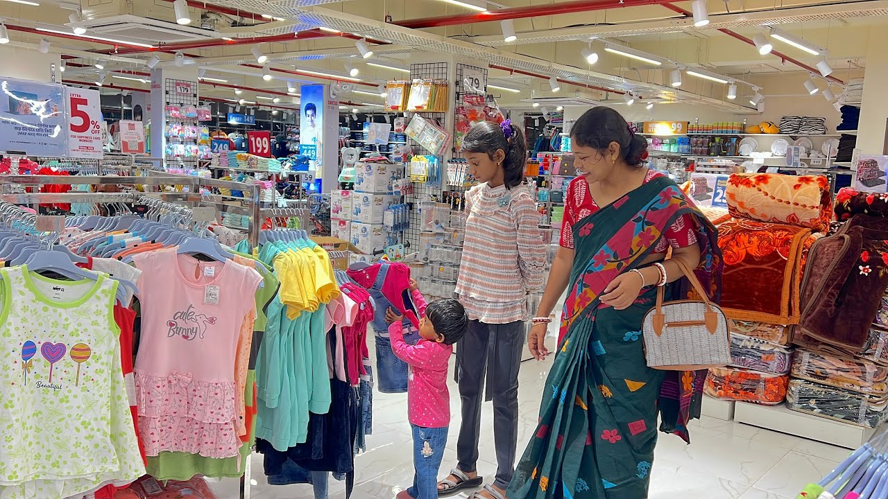 আজ বাদে কাল বুবলুর জন্মদিনের কেনাকাটায়, বুবলুসোনা নিজেই ড্রেস পছন্দ করে কিনলো / Birthday Shoping