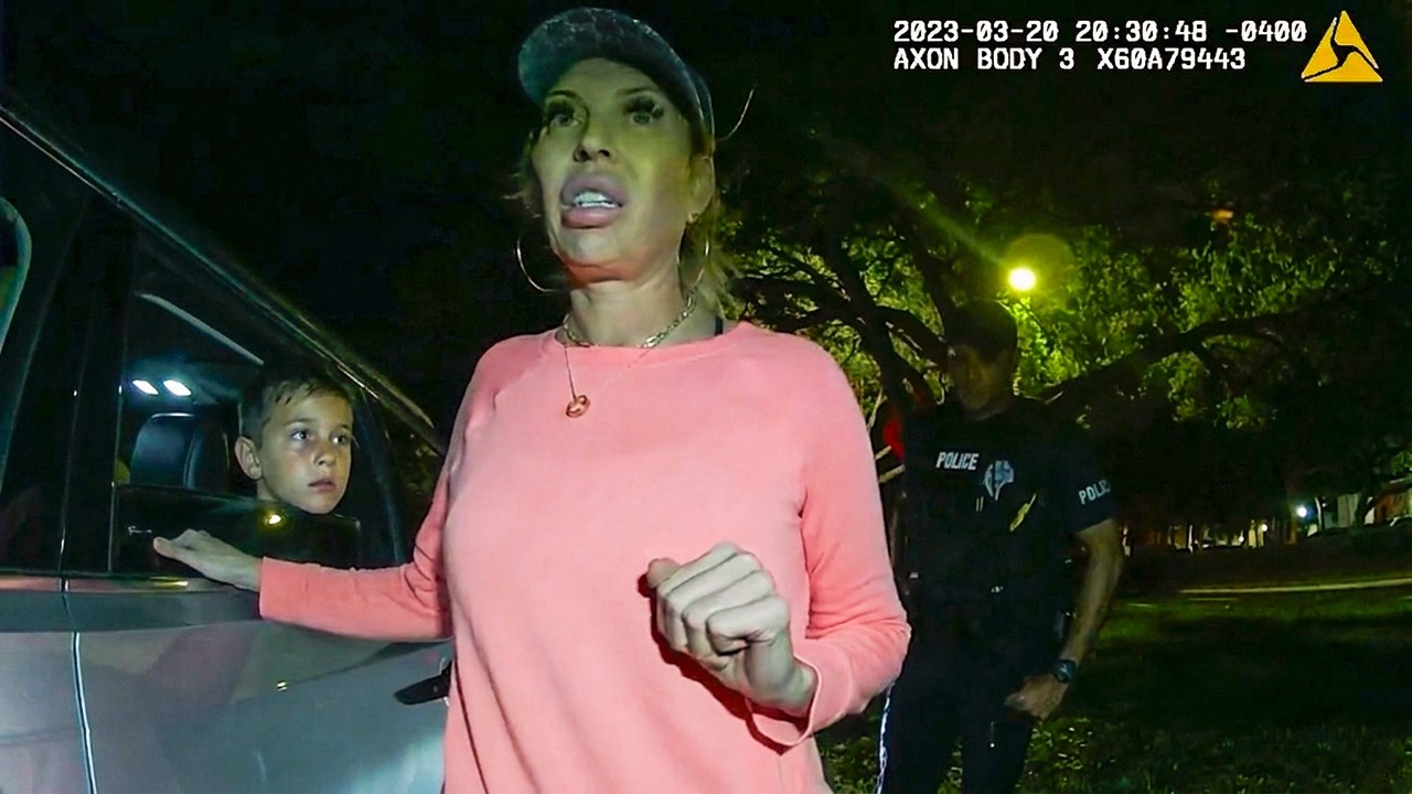 Drunk Karen Crashes With Kids Inside, Claims No Memory of It