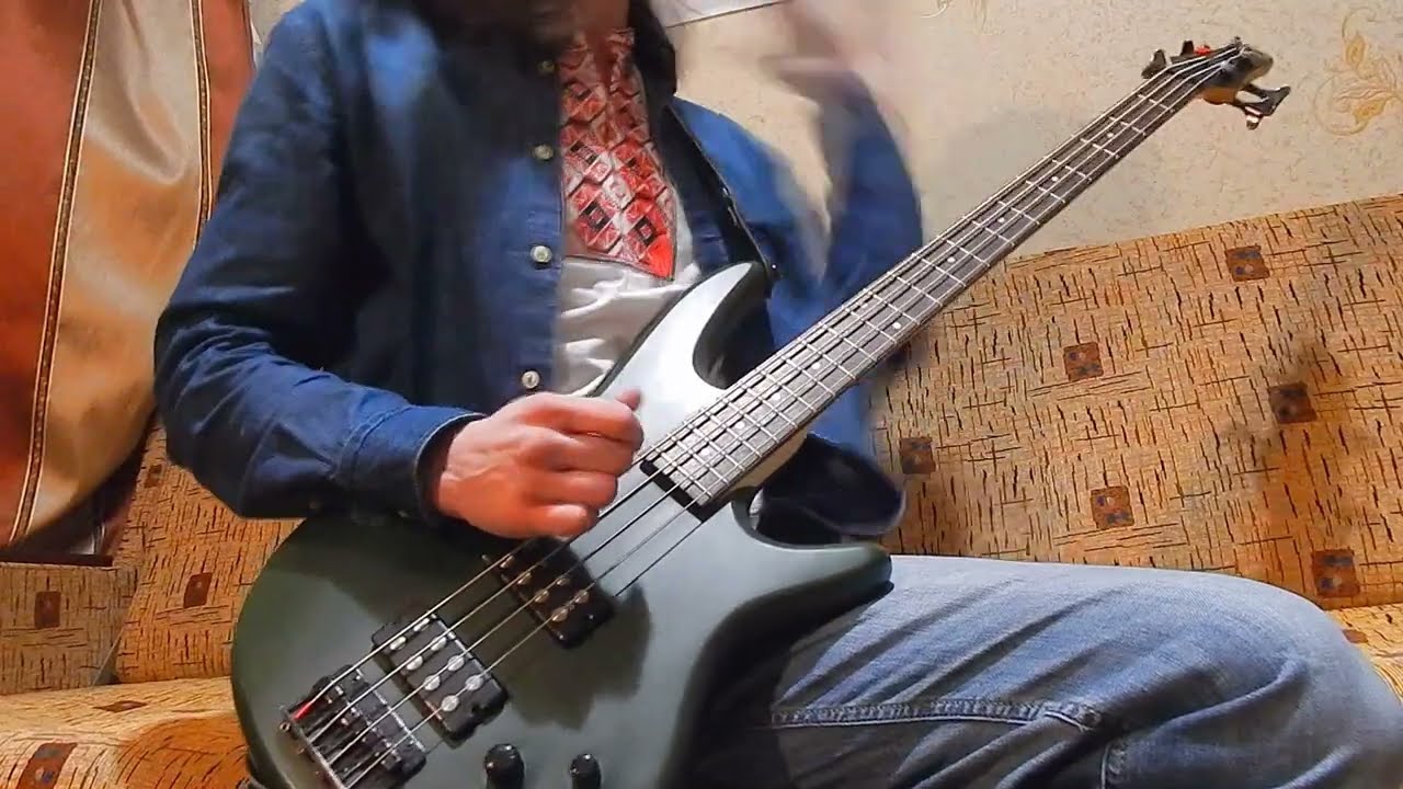 Metallica The Four Horsemen bass cover (tabs in description)