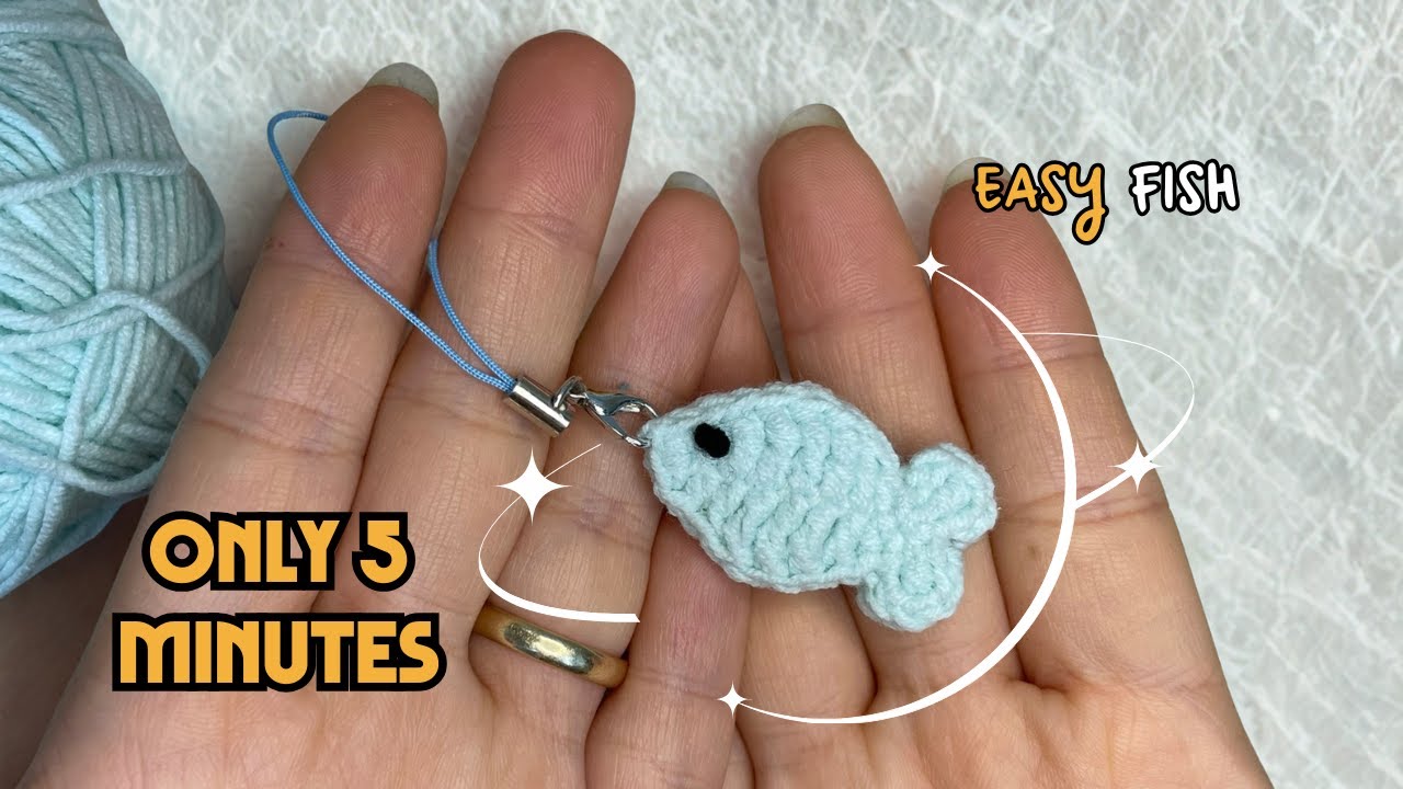 FAST 5-Minute Crochet Fish Keychain 🐟 Easy Beginner Tutorial
