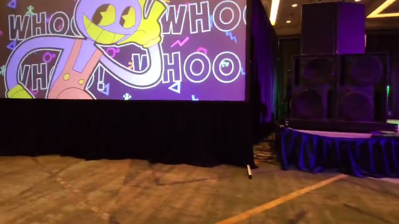 Momocon performance Jax toy and Hug me live performance part 2