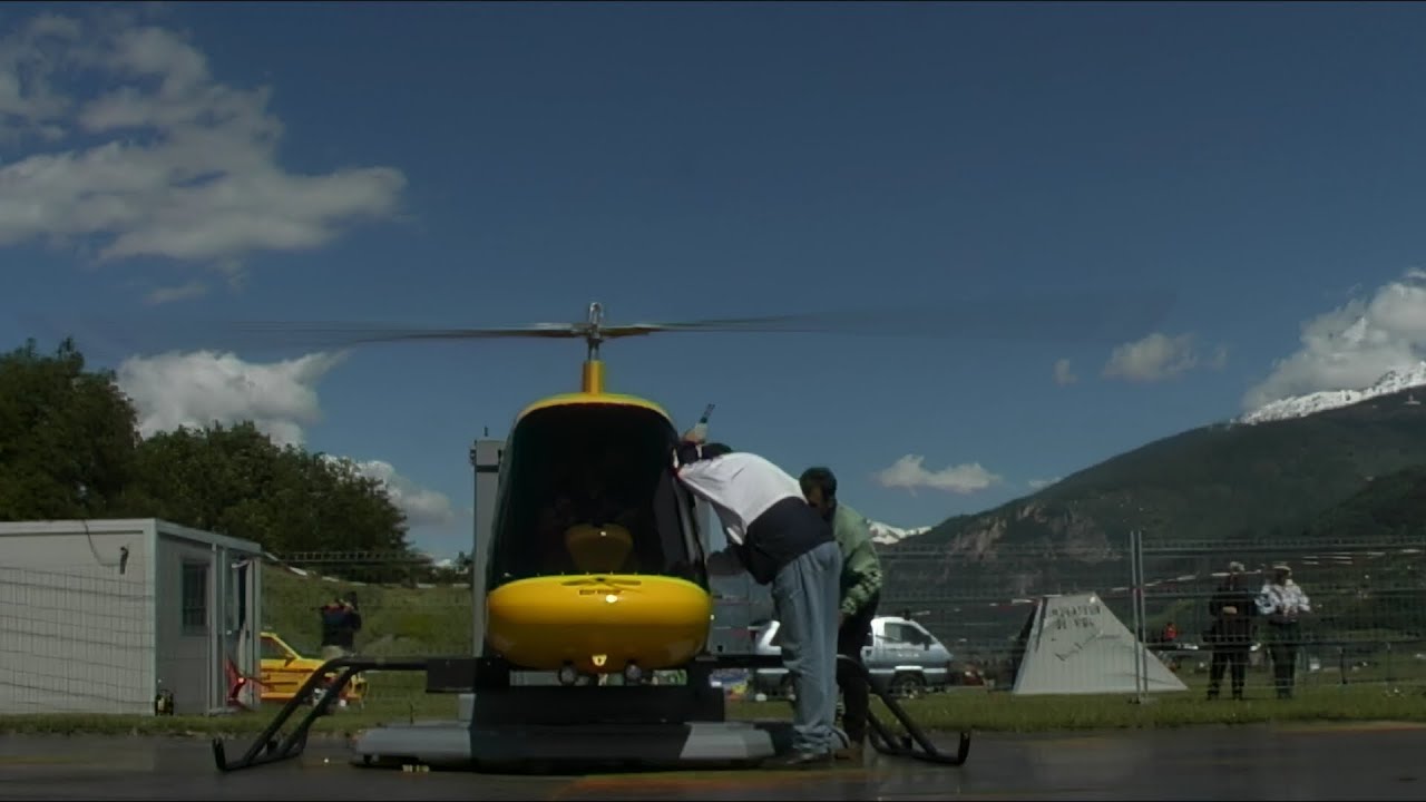 Personal memories from the year 2001 - Flying the Cicaré SVH-4 Helicopter Trainer at Sion