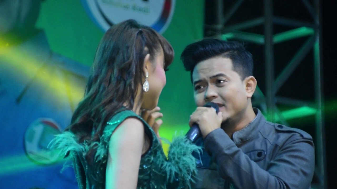 DUET ROMANTIS OM ADELLA memilih setia arneta julia Ft andi KDI  PURWOSARI