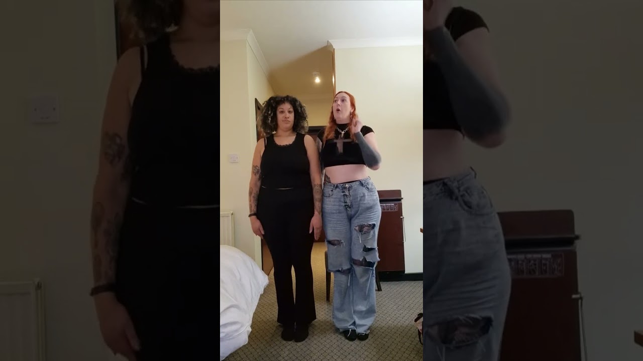 6ft1 Kya Mosher introduces her 5ft10 best friend Thea! With height and hand comparison