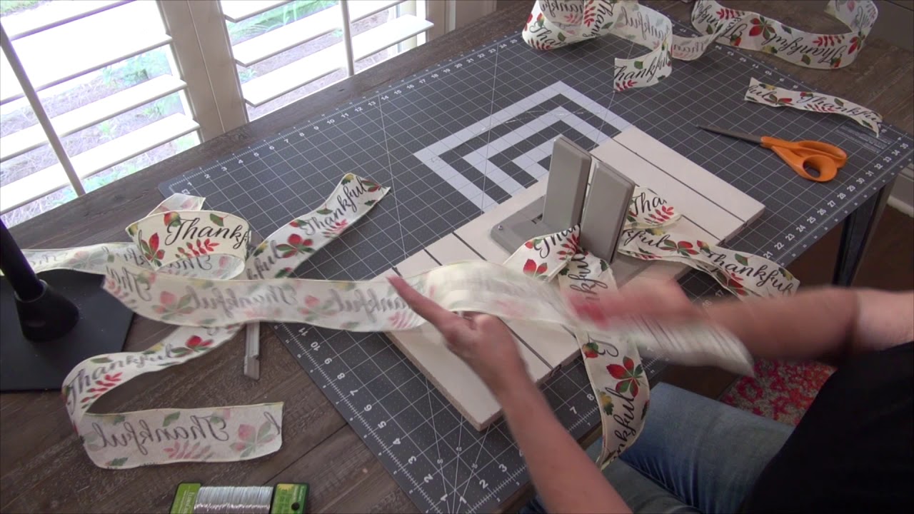 Thanksgiving Wreath Bow with Printed Ribbon Using Bowdabra