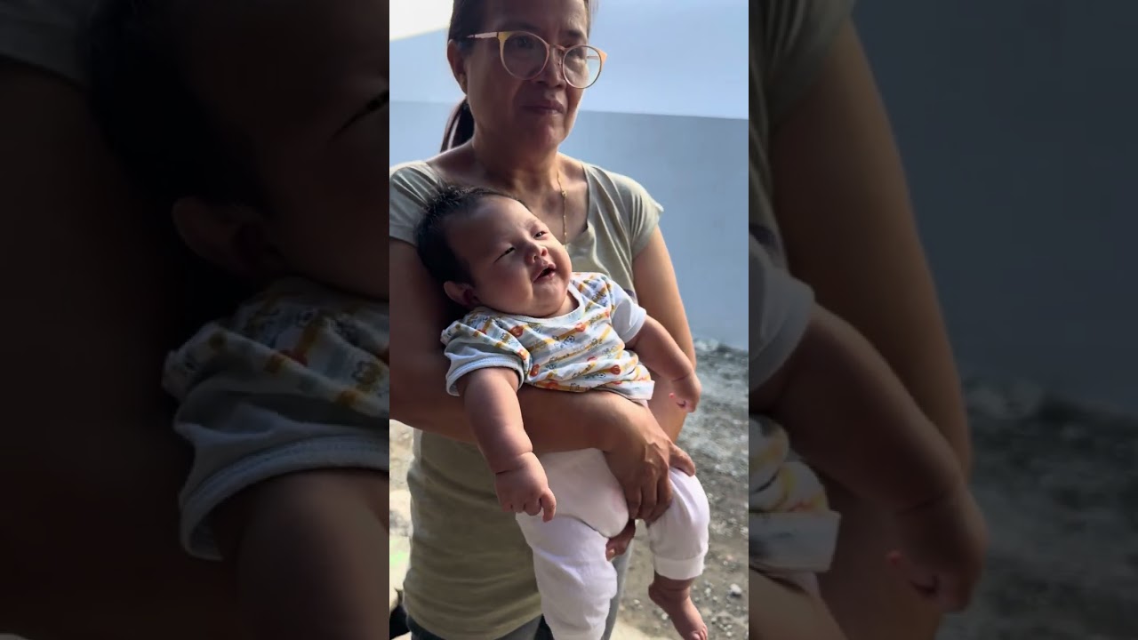 Ebong naghahanap ng kausap